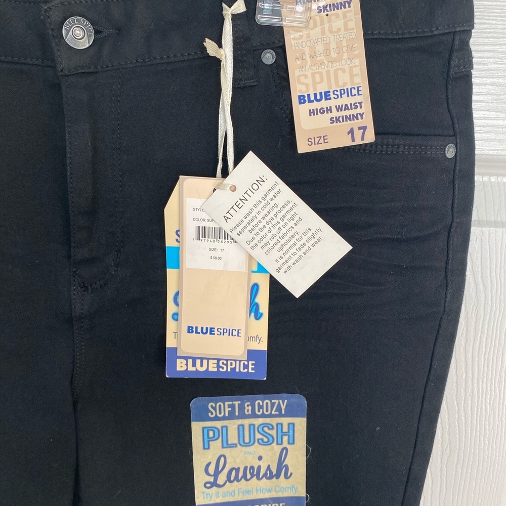 NWT Blue Spice Brand, Soft Black Jeans, Juniors Sz 17